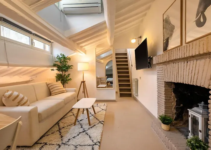 Rooftop Colosseum Apartament *